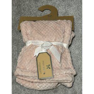 Mon Lapin Luxury Pink Velvet Baby Blanket 30x40" Soft Plush Throw Shimmer